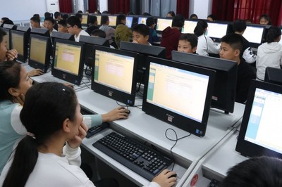 落實(shí)信息素養(yǎng)教育 增加數(shù)字化時(shí)代的競(jìng)爭(zhēng)力